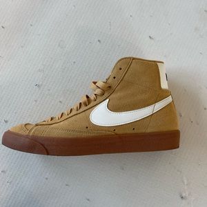 Nike Blazers Orange / Mustard Yellow - Womens 10 / EU 40